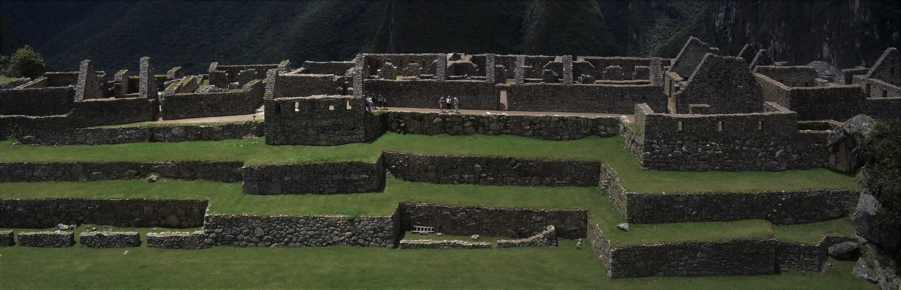 A banner picture of Machu Picchu